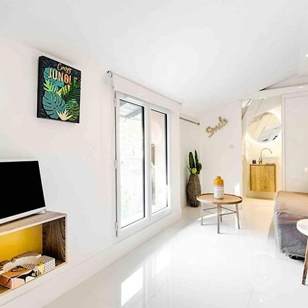 New Design Studio Walking To The Beach And Shops Appartamento Villefranche-sur-Mer Esterno foto