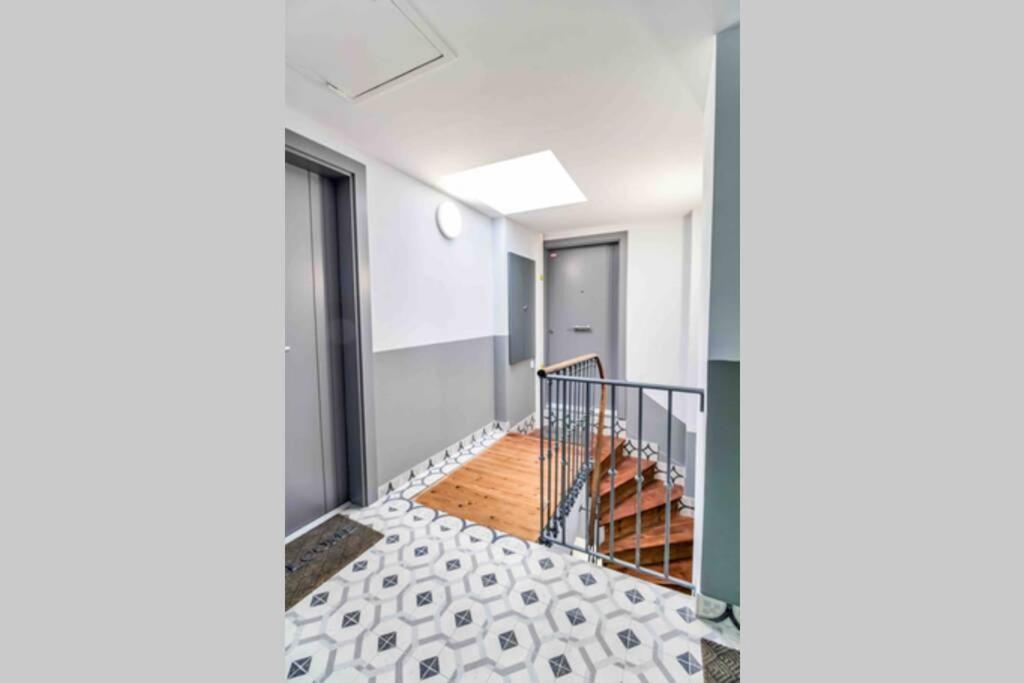 New Design Studio Walking To The Beach And Shops Appartamento Villefranche-sur-Mer Esterno foto