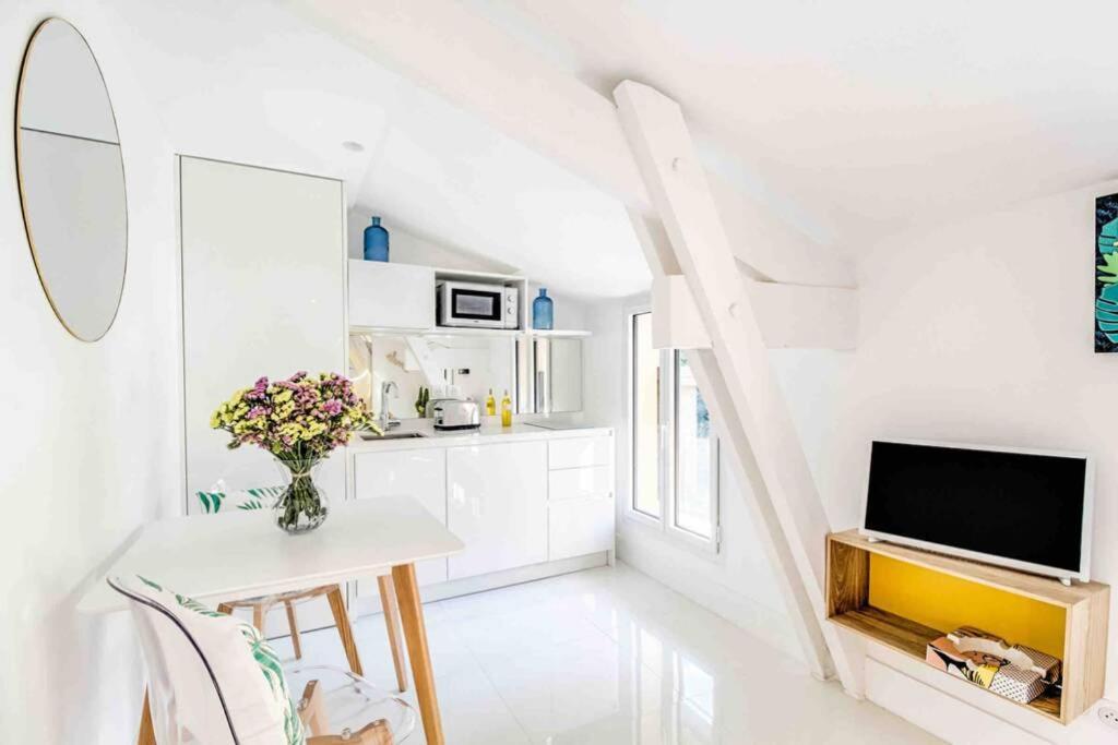 New Design Studio Walking To The Beach And Shops Appartamento Villefranche-sur-Mer Esterno foto